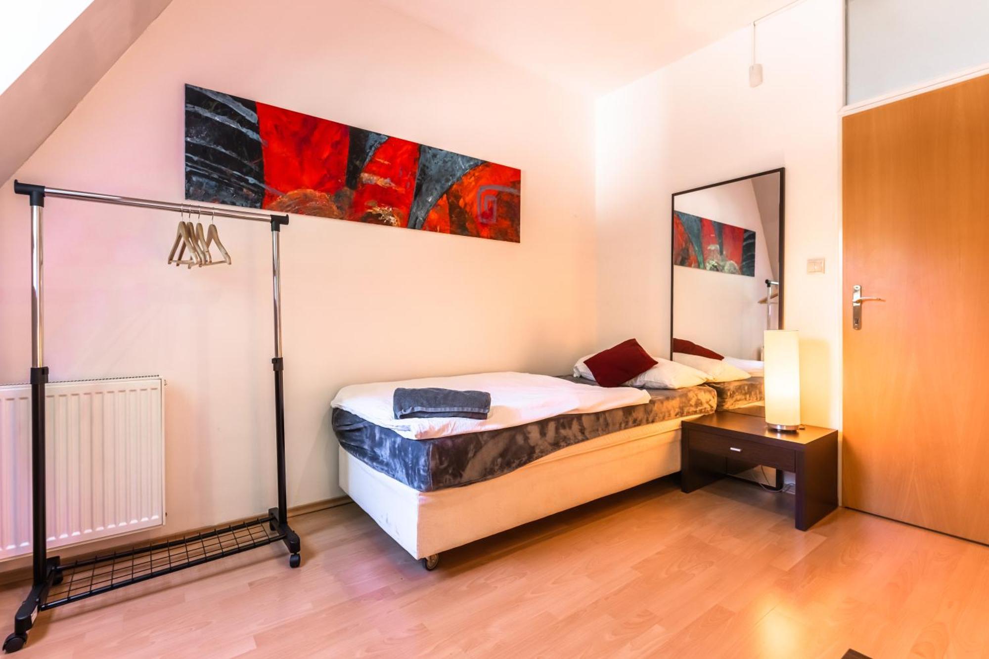 Lovely 4-Bedroom Flat In Historical Center With Stunning View Trenčín المظهر الخارجي الصورة
